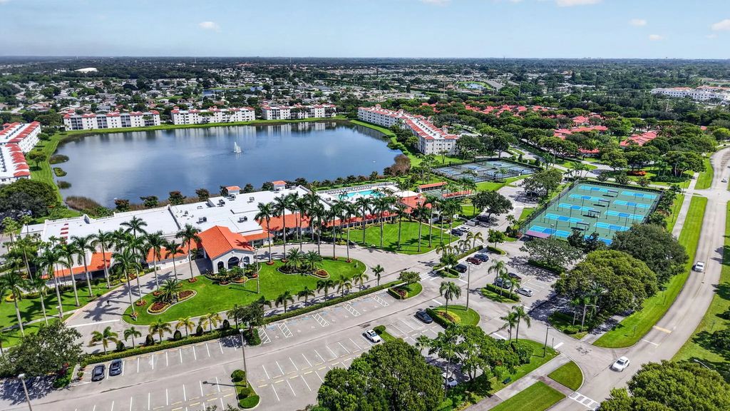 6269 Pointe Regal Circle #307, Delray Beach
