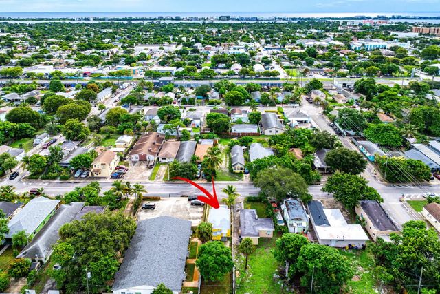 3 of 22 - 413 N E Street, Lake Worth Beach, FL
