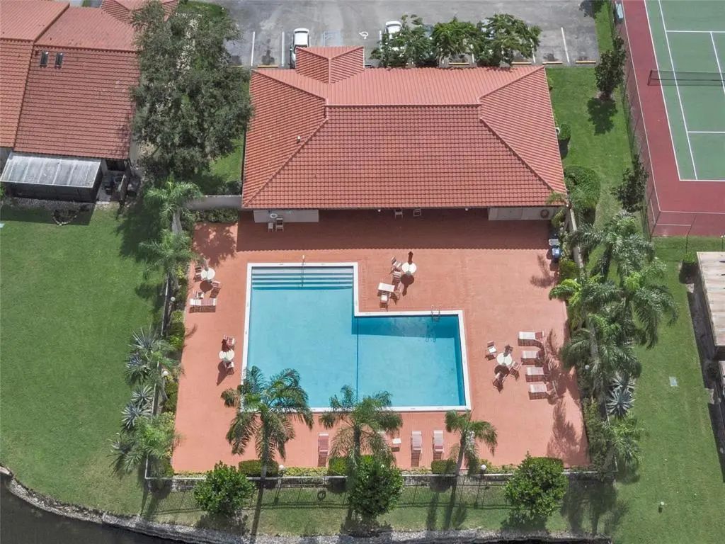 3003 La Mirage Drive #3003, Lauderhill