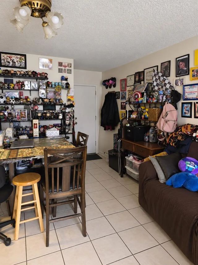 2 of 10 - 6820 W Flagler Street #103, Miami, FL