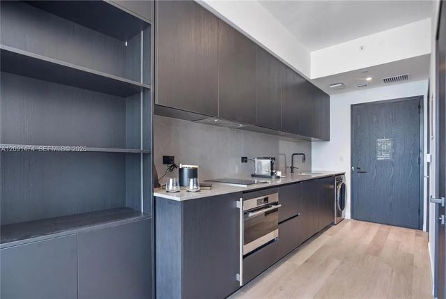 4 of 27 - 20 Ne 11 Street #3103b, Miami, FL