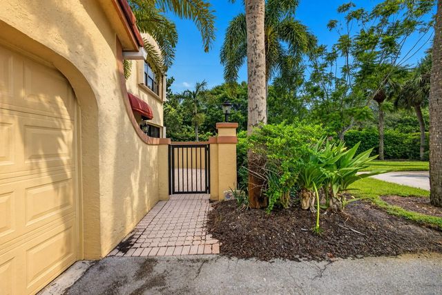 5 of 62 - 42 Uno Lago Drive, Juno Beach, FL