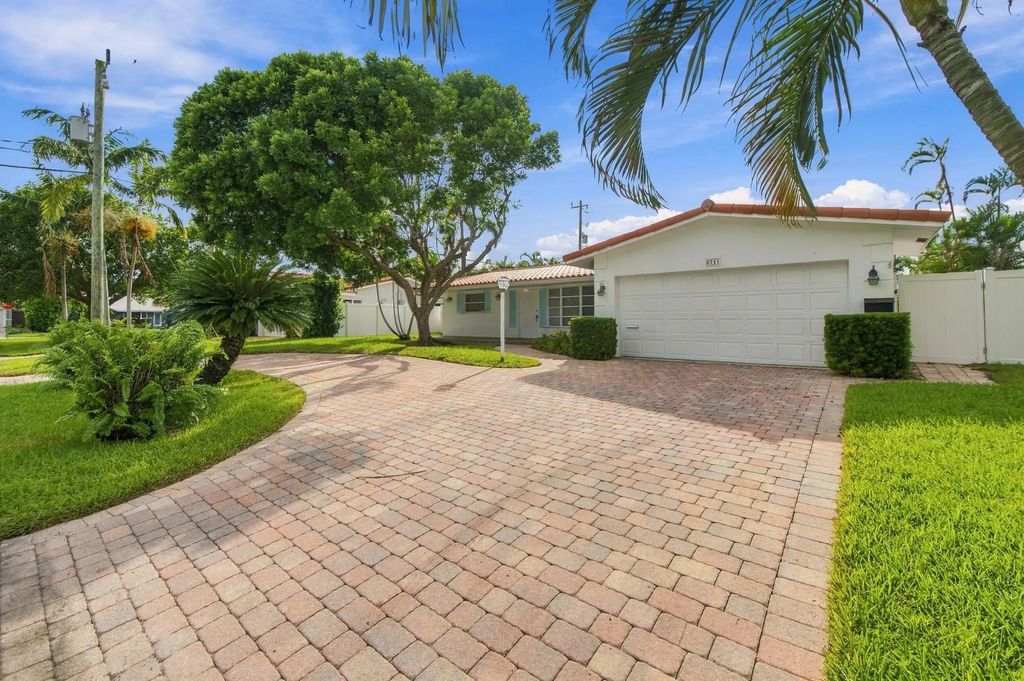 5711 Ne 19th Terrace, Fort Lauderdale