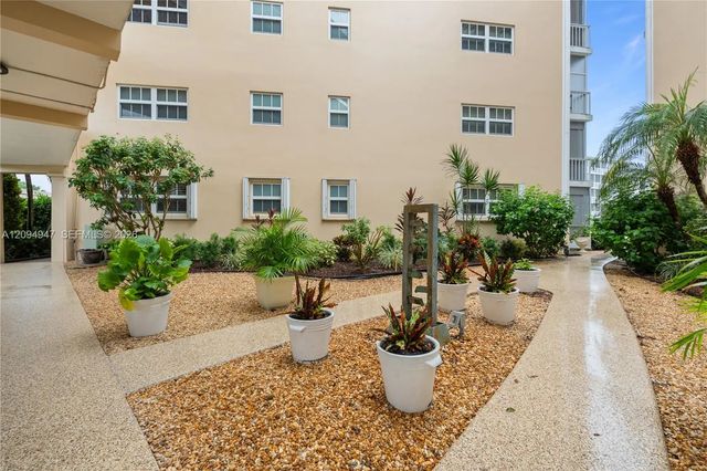5 of 71 - 145 Atlantis Boulevard #101, Atlantis, FL