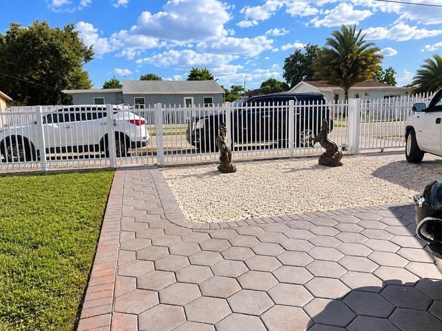 4 of 11 - 2451 Nw 104th Street, Miami, FL