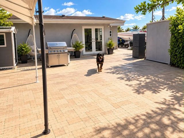 5 of 11 - 2451 Nw 104th Street, Miami, FL