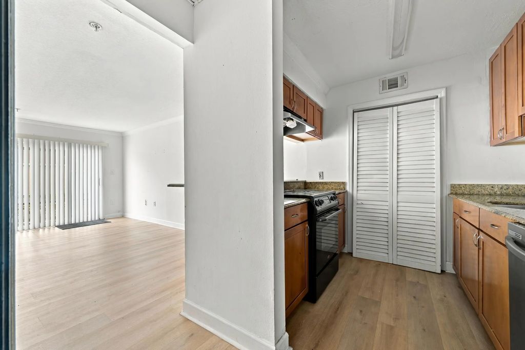 2303 N Congress Avenue #11, Boynton Beach