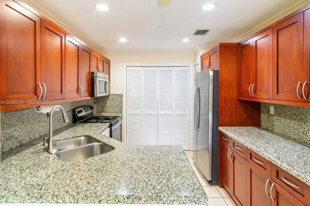 3 of 30 - 13429 Sw 13th Lane, Miami, FL