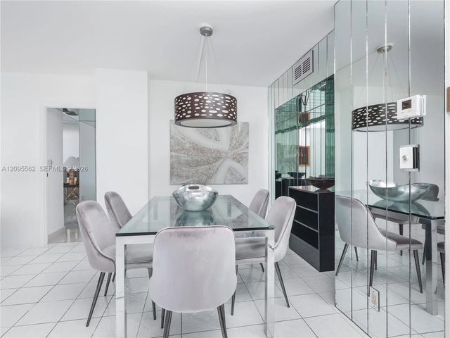 5 of 21 - 20379 W Country Club Drive #536, Aventura, FL