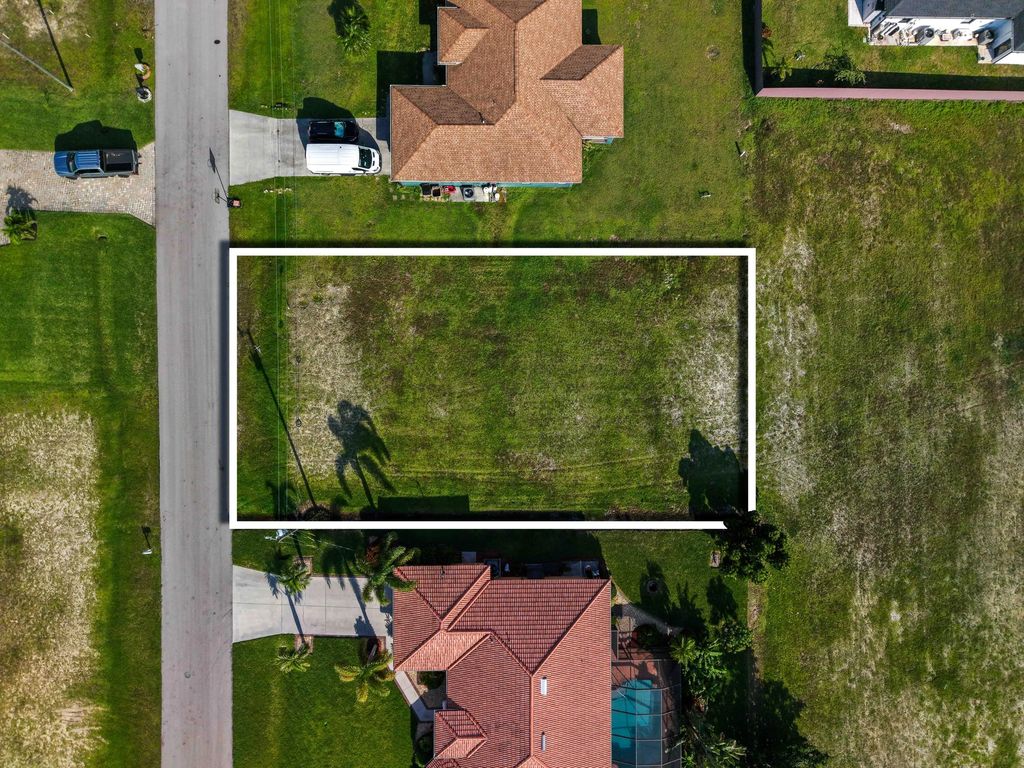 2458 Nw 22nd Street, Cape Coral