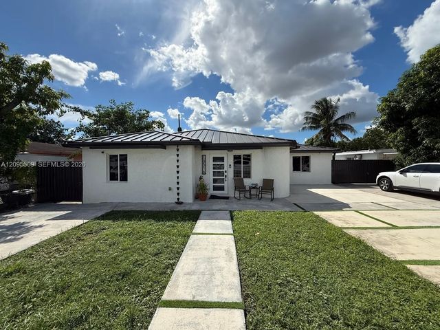 3 of 47 - 10516 Nw 36th Place, Miami, FL