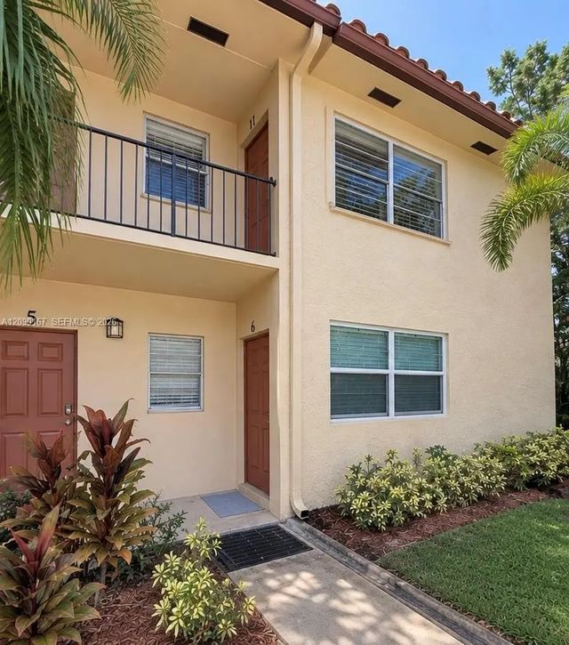 2 of 17 - 2600 S Kanner Highway #x6, Stuart, FL