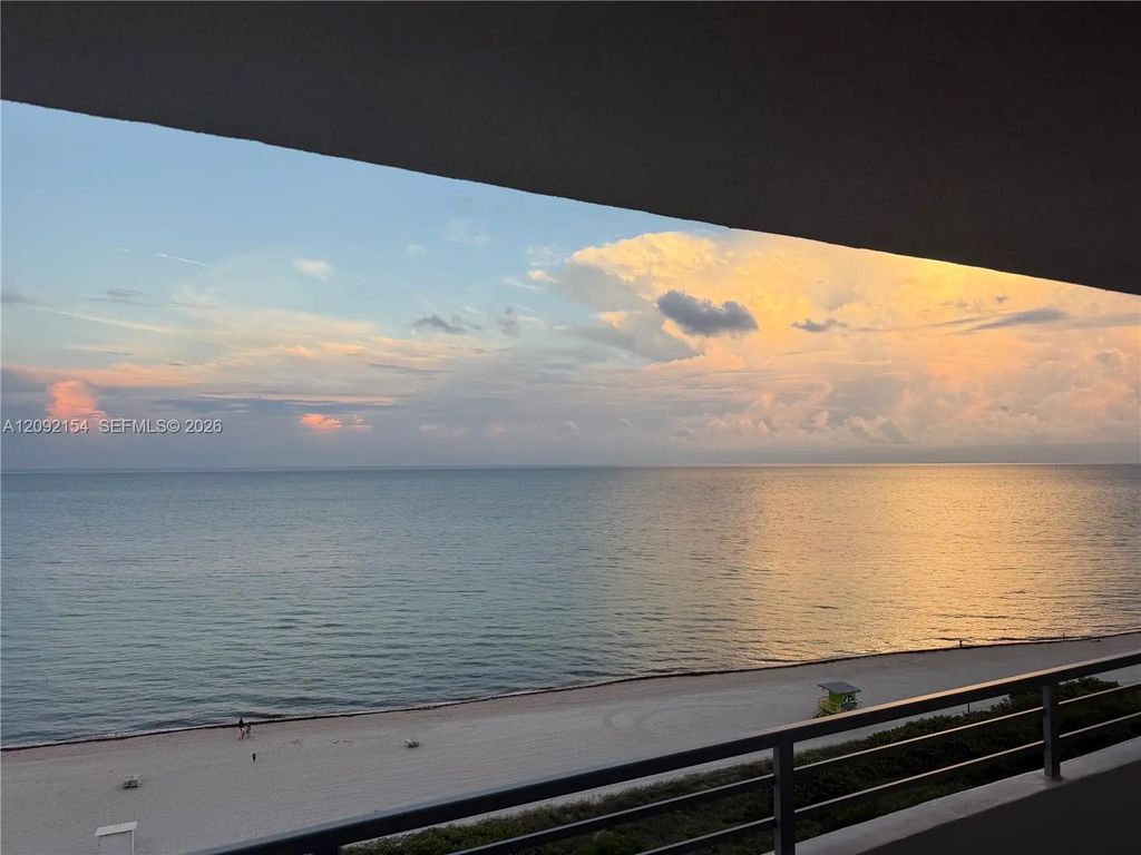 5555 Collins Avenue #14g, Miami Beach