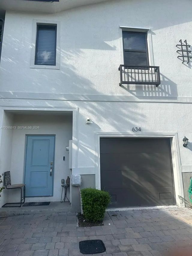 2 of 2 - 634 Sw 12th Street, Florida City, FL