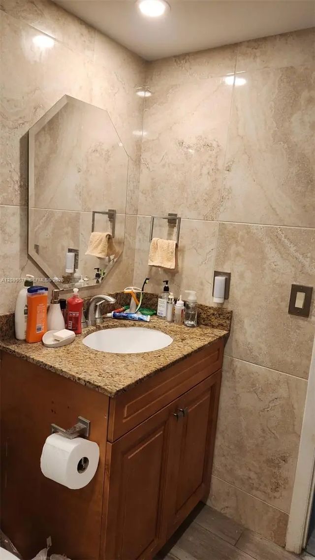 3 of 12 - 8801 Wiles Road #208, Coral Springs, FL