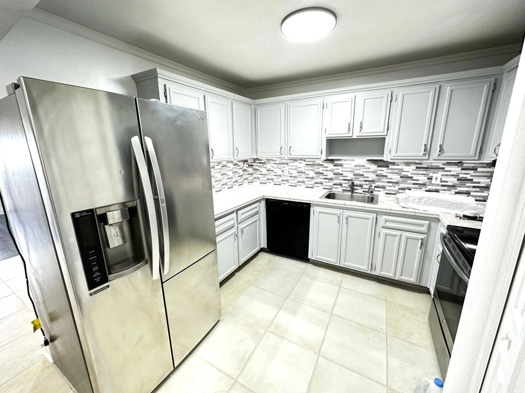 5050 Nw 7th Street #602, Miami