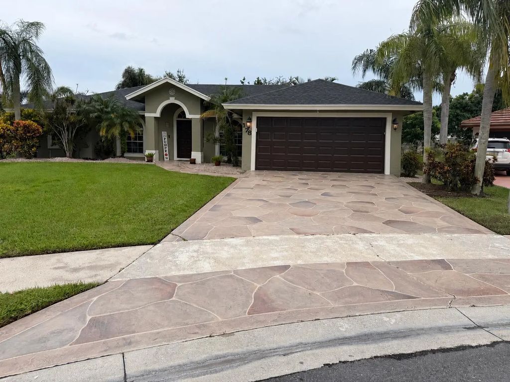 178 Park Road N, Royal Palm Beach