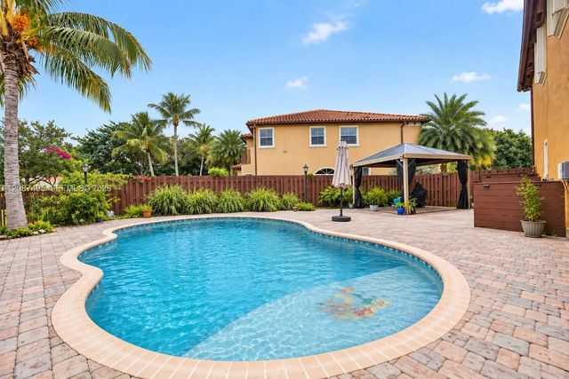2 of 37 - 2644 Sw 152nd Place, Miami, FL