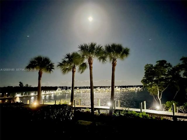 6142 Se Landing Way #6, Stuart