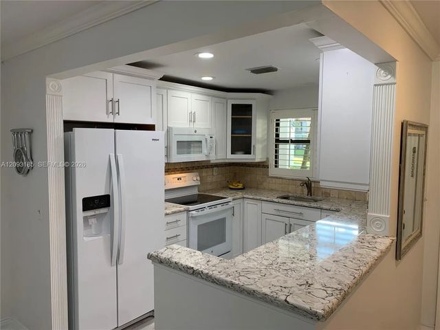 5 of 36 - 6142 Se Landing Way #6, Stuart, FL