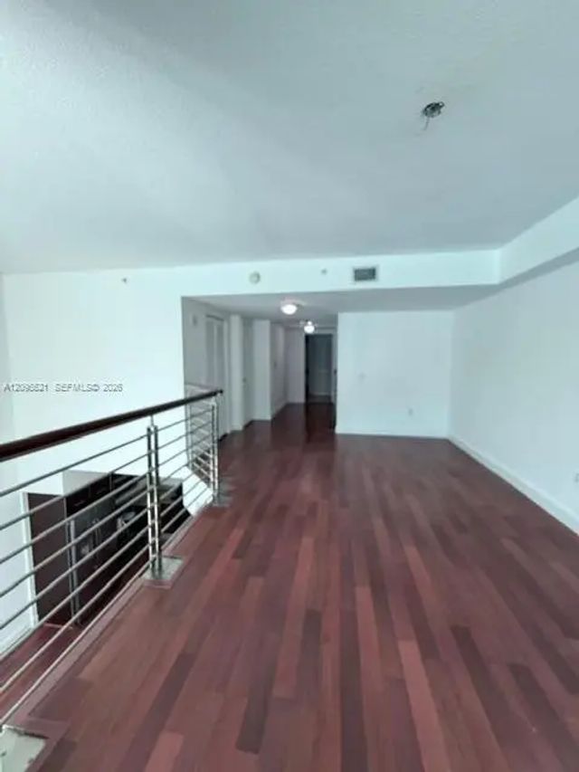 5 of 7 - 41 Se 5th Street #709, Miami, FL