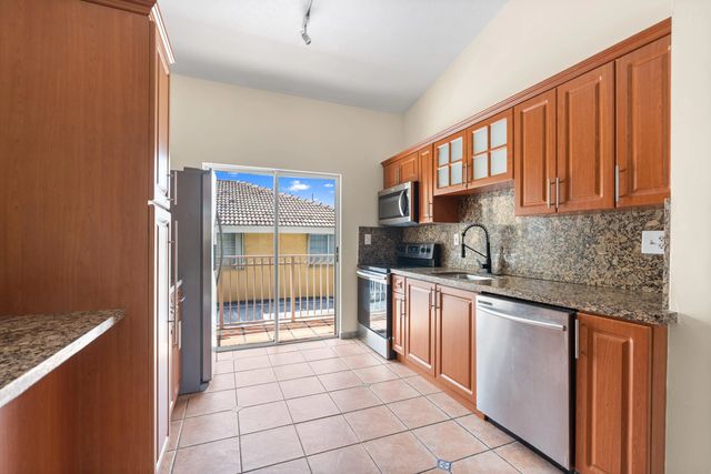 2 of 45 - 7520 W 20th Avenue #206, Hialeah, FL