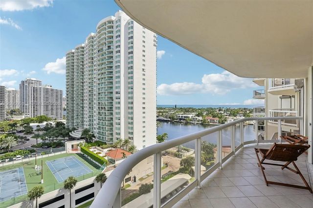 3 of 45 - 20191 E Country Club Drive #1102, Aventura, FL