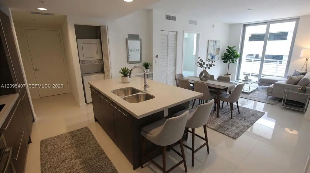 7661 Nw 107th Avenue #306, Doral