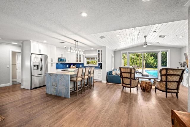 3 of 38 - 1425 Nw 2nd Avenue, Delray Beach, FL
