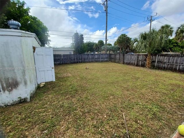 2 of 7 - 1701 Sw 70th Avenue, North Lauderdale, FL