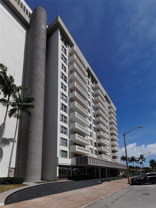 2 of 16 - 625 Biltmore Way #203, Coral Gables, FL