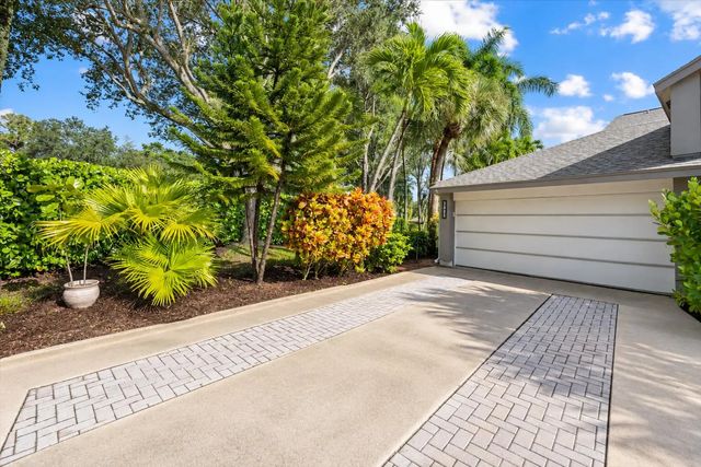 2402 Landings Boulevard, Greenacres