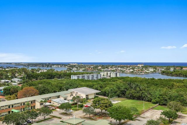 3 of 33 - 450 N Federal Highway #1213, Boynton Beach, FL
