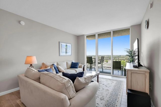 5 of 33 - 450 N Federal Highway #1213, Boynton Beach, FL