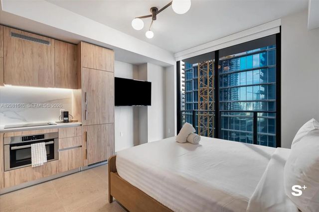 3 of 32 - 11 Ne 6th Street #2206, Miami, FL