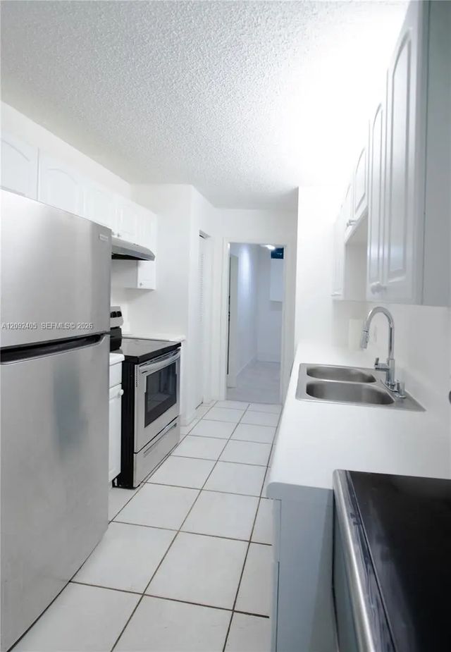 3 of 21 - 100 Se Eyerly Avenue, Port St. Lucie, FL