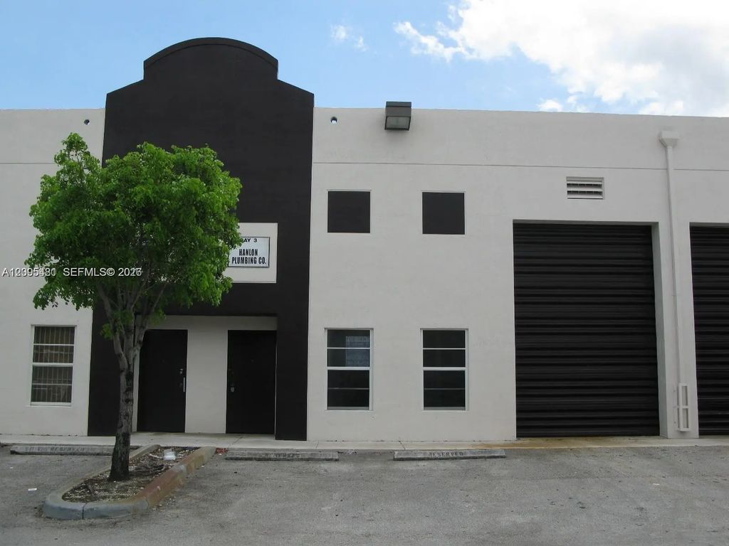 2550 W 78th Street #d-3, Hialeah