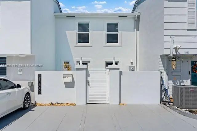 2 of 21 - 1369 W 69th Street, Hialeah, FL