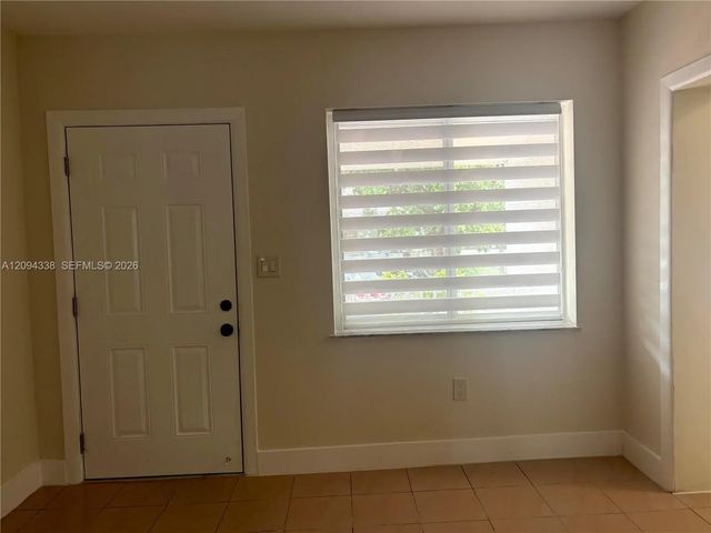 4 of 13 - 2931 Sw 19th Terrace, Miami, FL