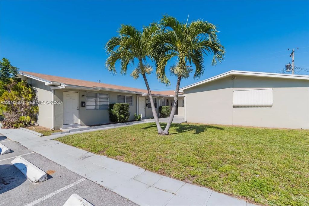 7601 Venetian Street #4, Miramar