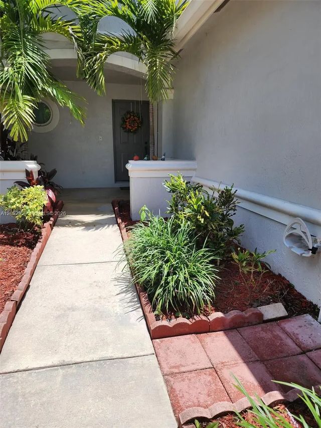 2 of 24 - 8014 Big Pine Way, Riviera Beach, FL