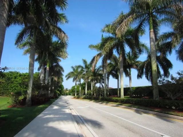 5 of 24 - 8014 Big Pine Way, Riviera Beach, FL