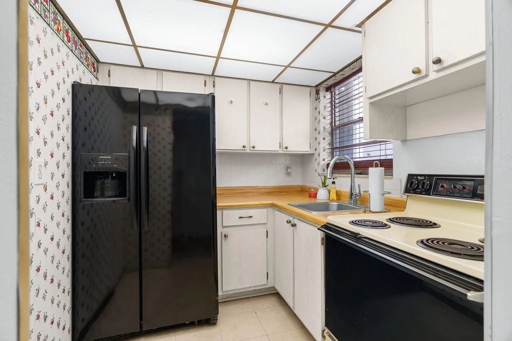 2525 W Golf Boulevard #119, Pompano Beach