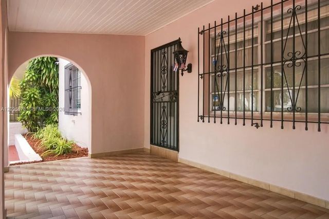 5 of 59 - 2428 Sw 12th Street, Miami, FL