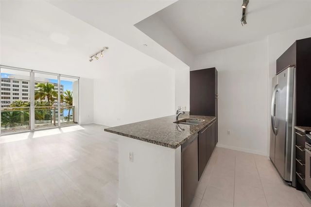 2 of 33 - 951 Brickell Avenue #1202, Miami, FL