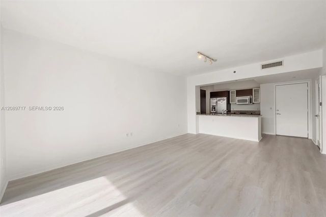 4 of 33 - 951 Brickell Avenue #1202, Miami, FL