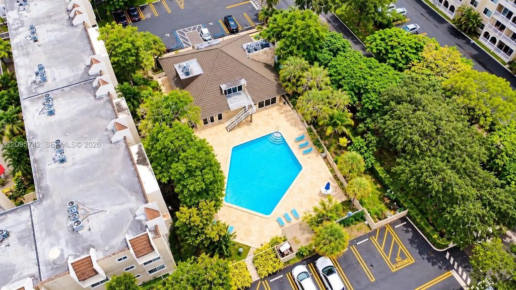 8103 Camino Real #c-314, Miami