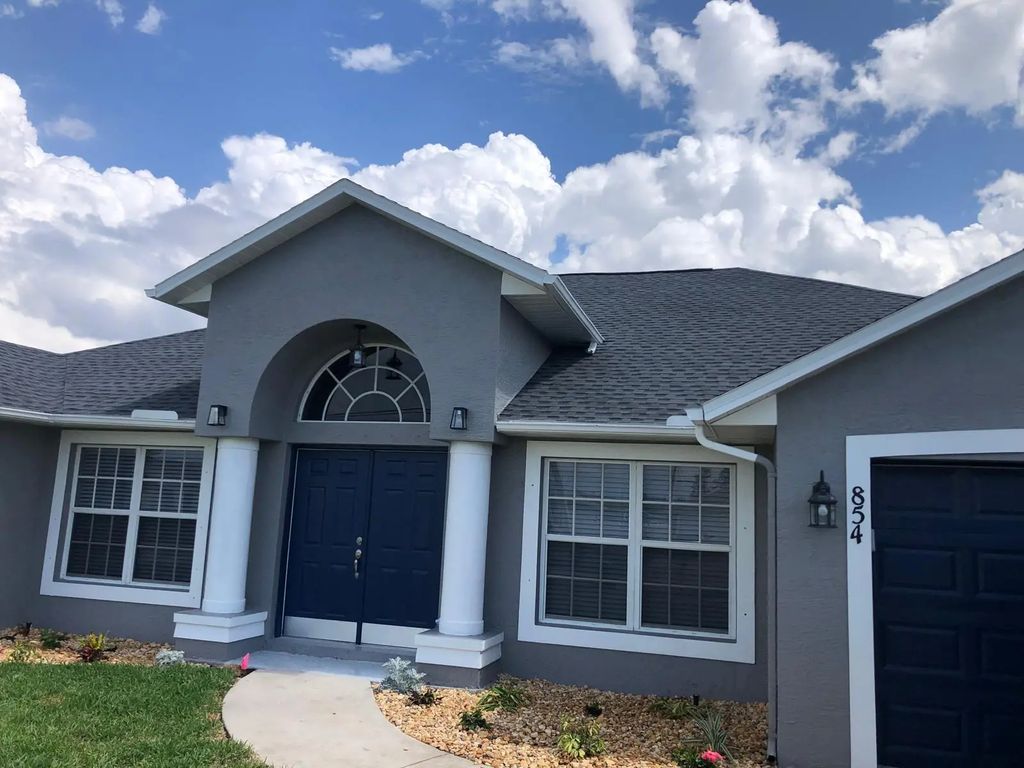 854 Sw Paar Drive, Port St. Lucie