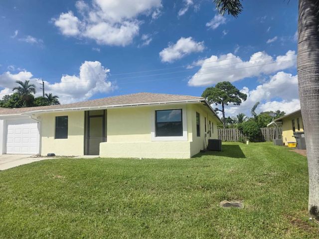 2 of 29 - 4941 Luqui Court, West Palm Beach, FL