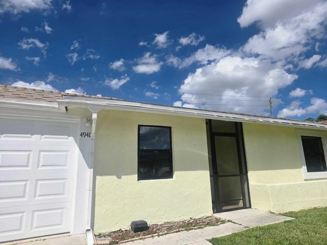 3 of 29 - 4941 Luqui Court, West Palm Beach, FL